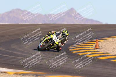 media/Oct-29-2022-CVMA (Sat) [[14c0aa3b66]]/Race 10 Supersport Open/